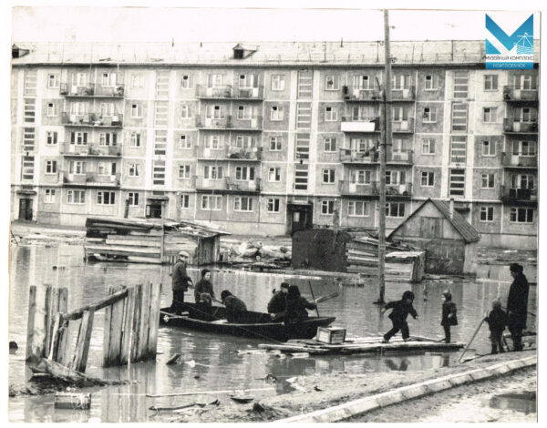 Территория будущего стадиона Нефтяник. 1969 г.