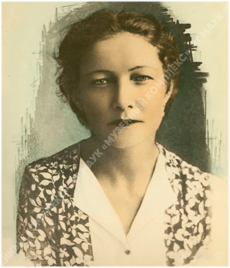 Раиса Адамовна Кудашева (1878 - 1964) — русская и советская поэтесса, прозаик
